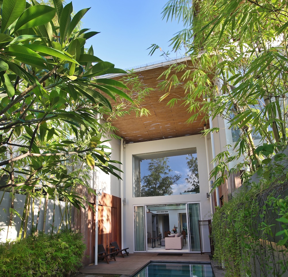 Hu U Villas Seminyak Bali 2/50