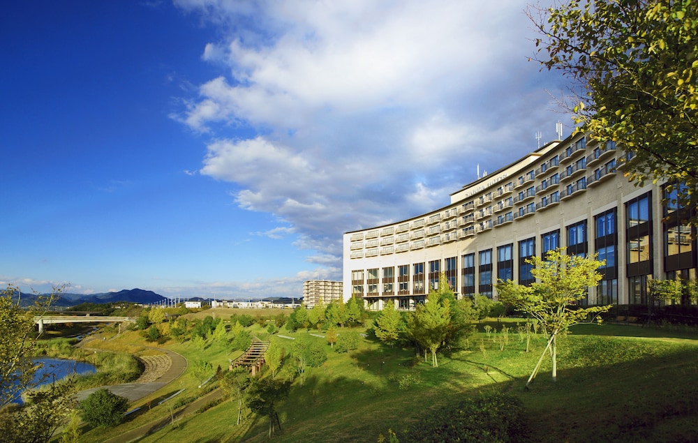 The Celecton Premier Kobe Sanda Hotel 65/68
