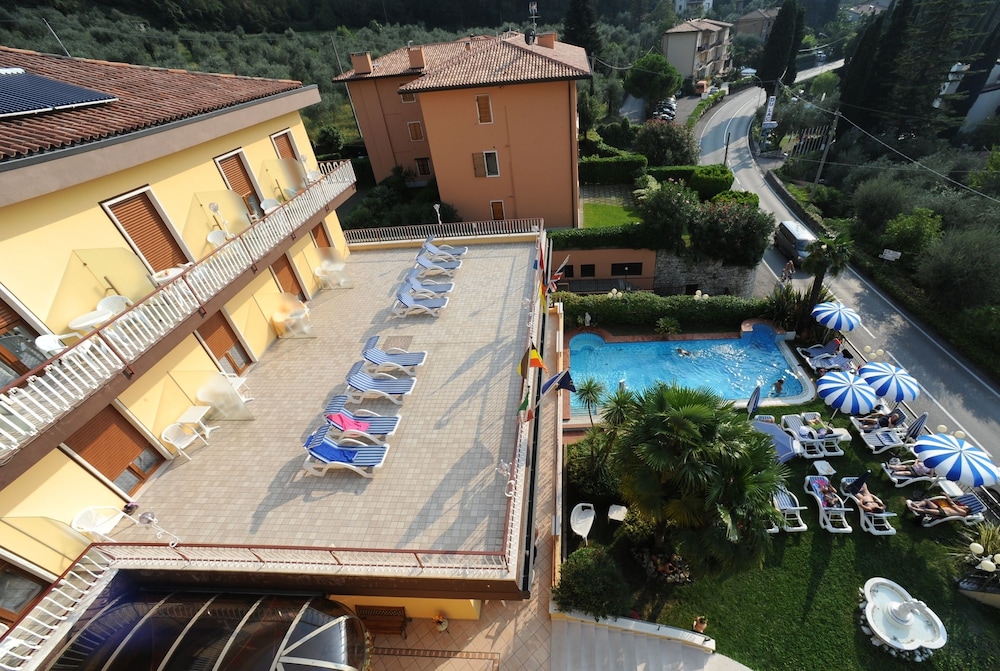 Hotel Cristallo 1/45
