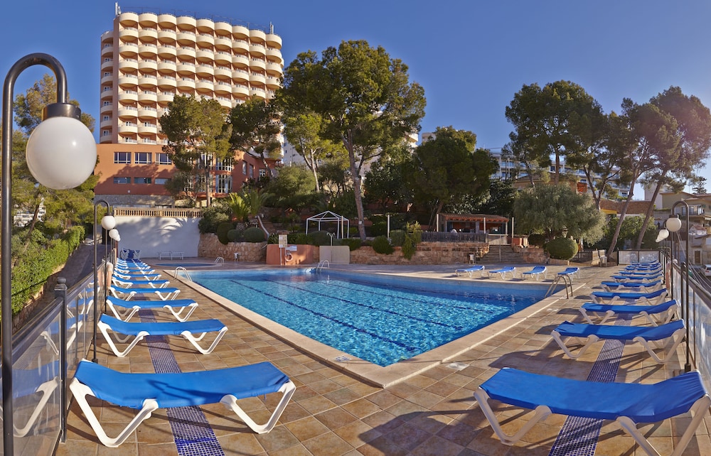 Blue Bay Hotel 30/31