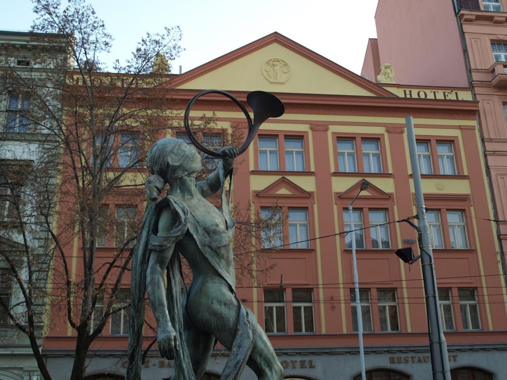 Hotel Zlata Vaha 8/65