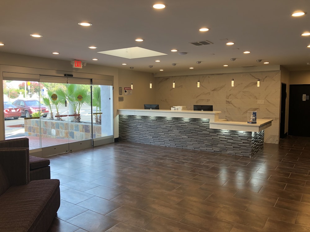 Surestay Plus Hotel By Best Western Sacramento Cal Expo 7/39