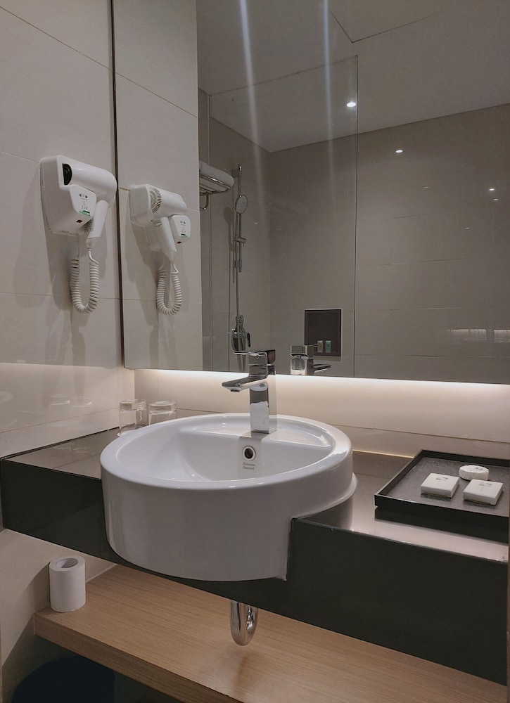 Swiss-Belinn Modern Cikande 17/58