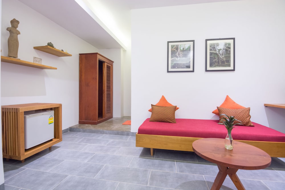 Neth Socheata Hotel 57/75
