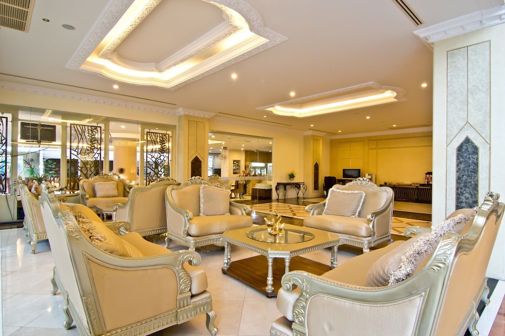 Lk Royal Suite 55/68