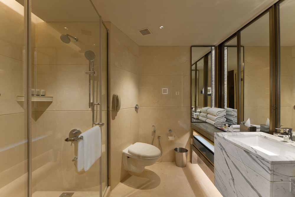 Surat Marriott Hotel 10/55