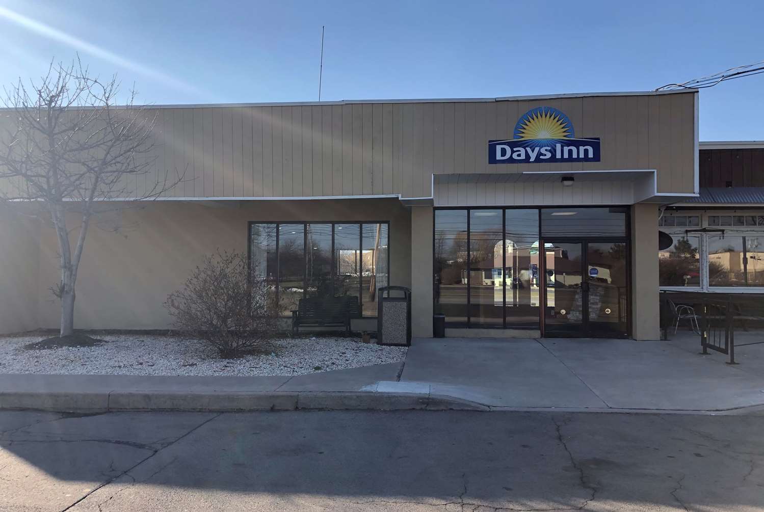Days Inn by Wyndham Henrietta/Rochester Area 11/14
