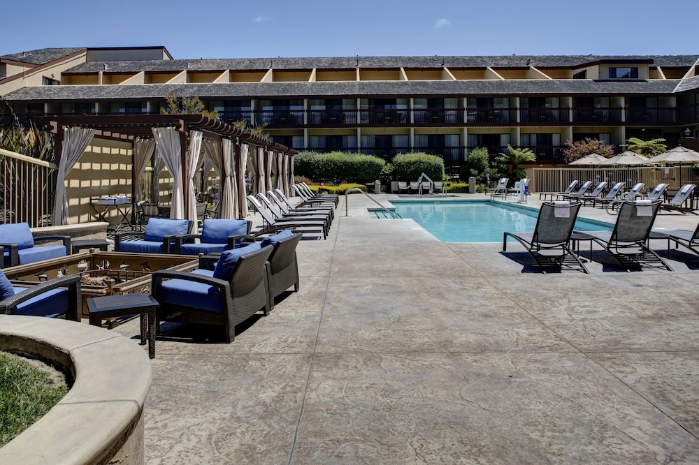 Hilton Garden Inn Monterey 5/58