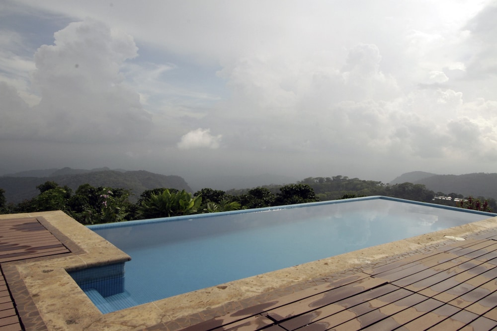 Finca Hamburgo 57/64