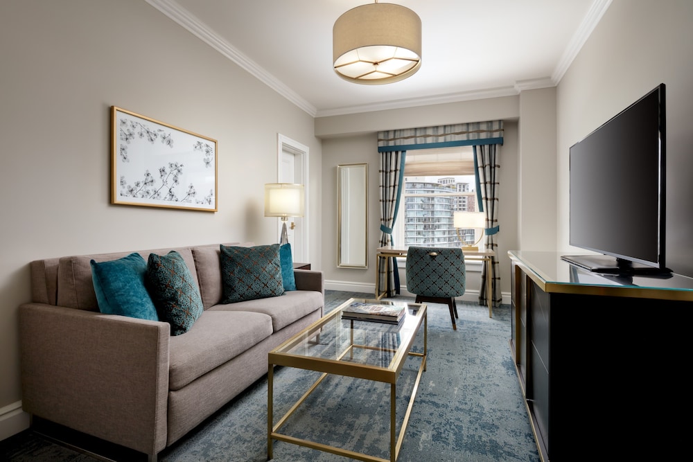 Fairmont Empress Hotel 46/75