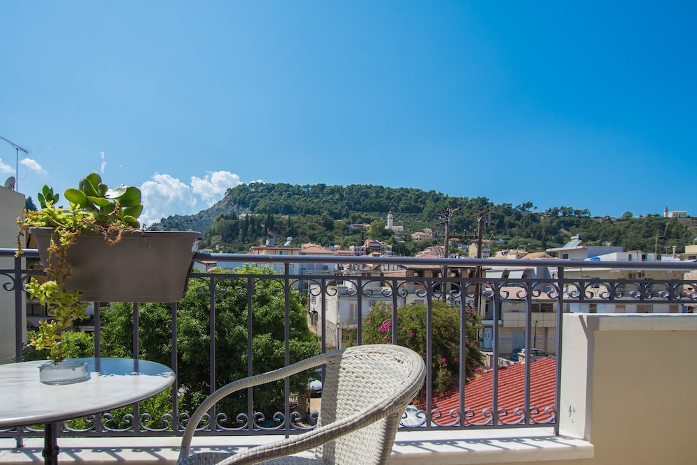 Dali Luxury Rooms 34/50