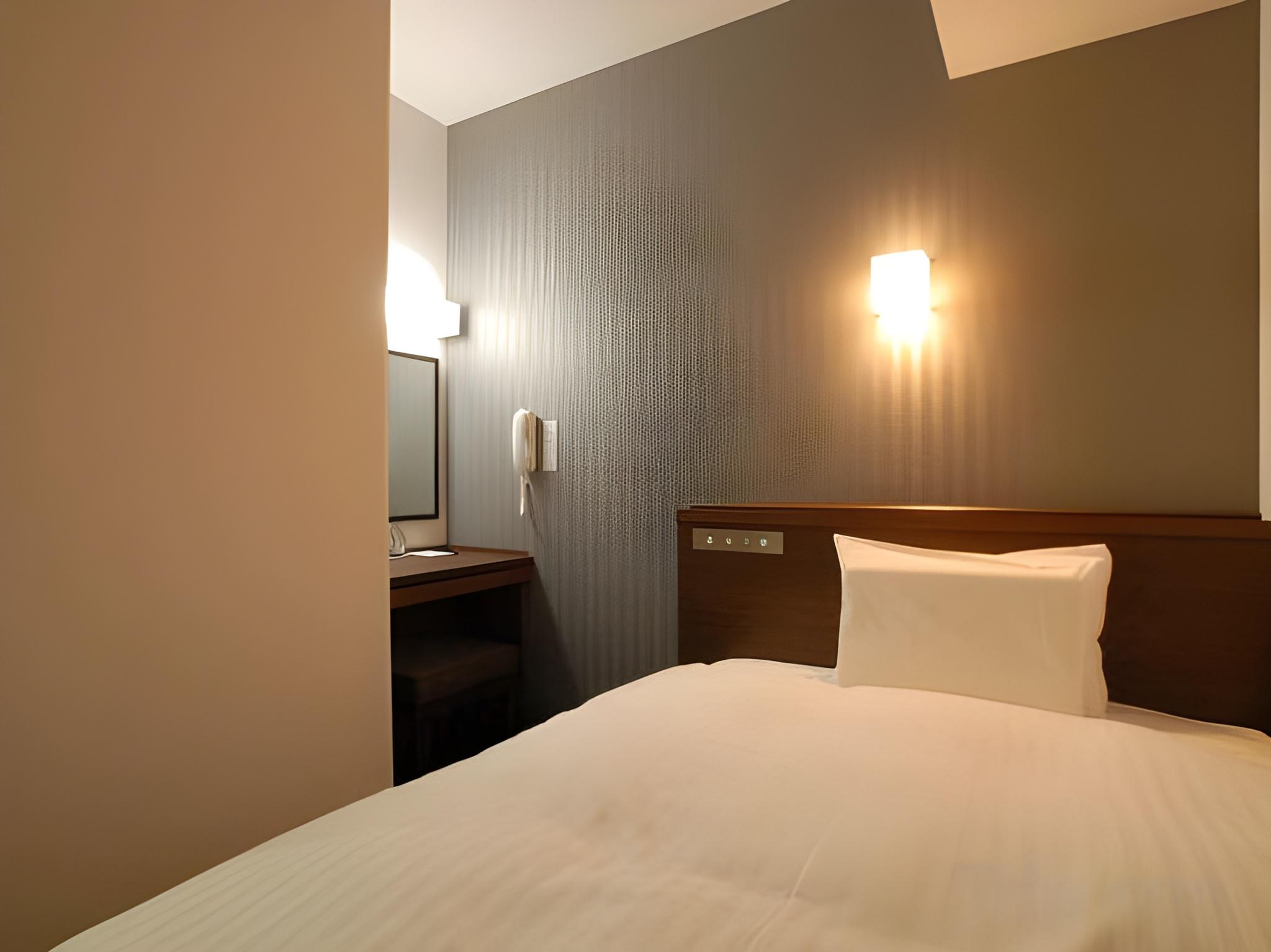 Semi Room, Standard, Semi Double Bed