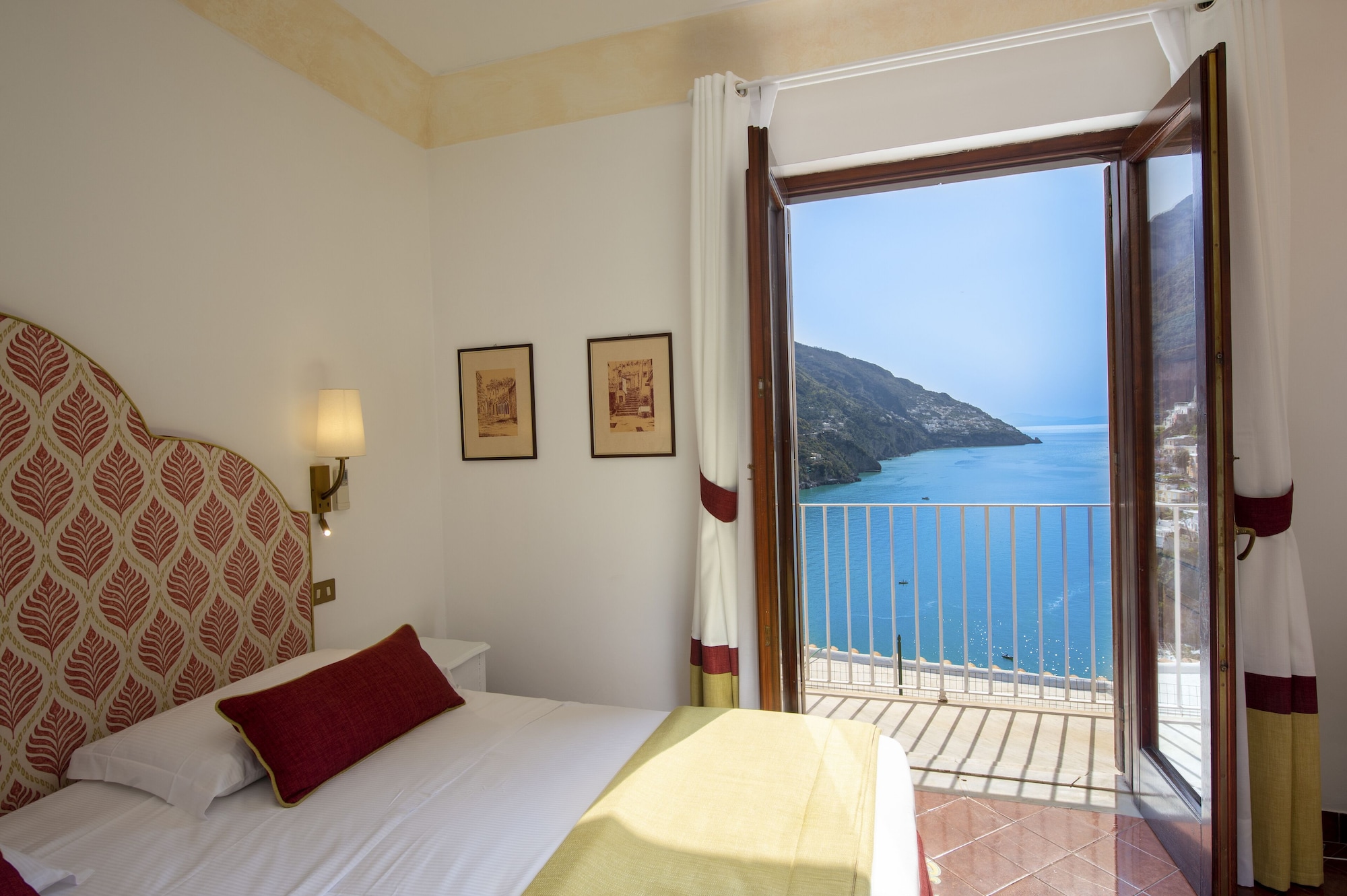 STANDARD, DOUBLE BED, SEA VIEW, FRENCH BALCONY