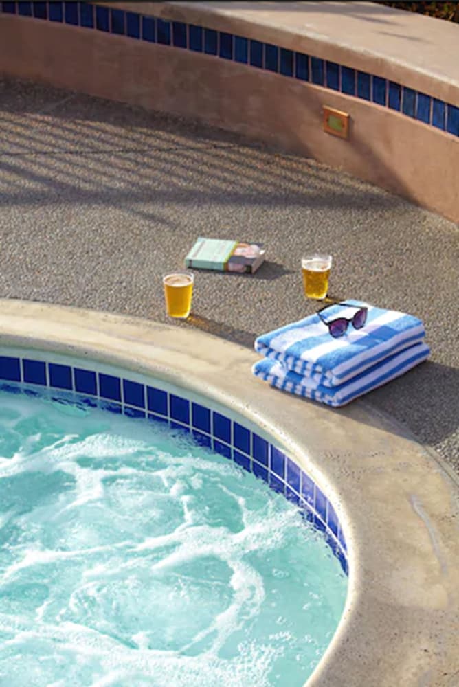 The Beach House Hotel Half Moon Bay 12/50