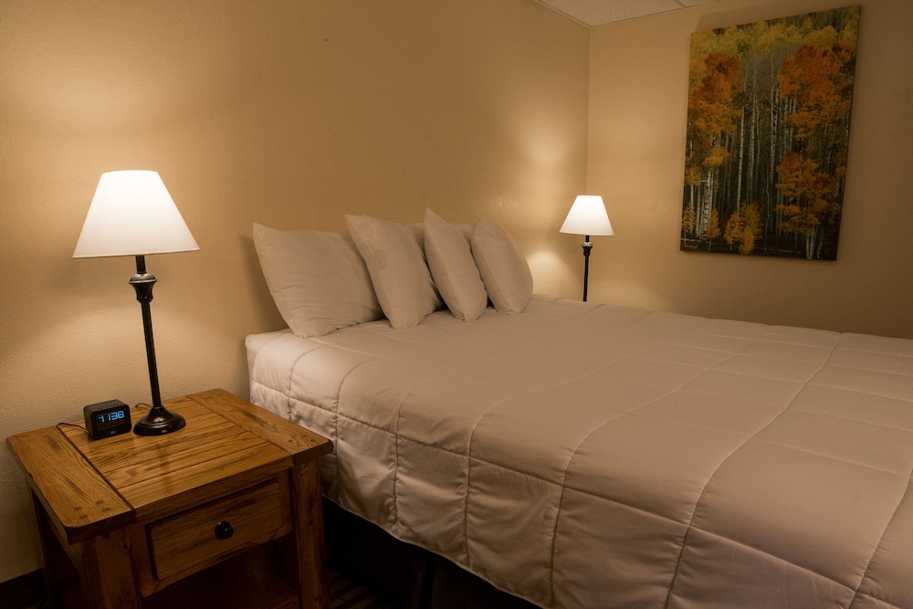 Silver Moon Inn 32/70