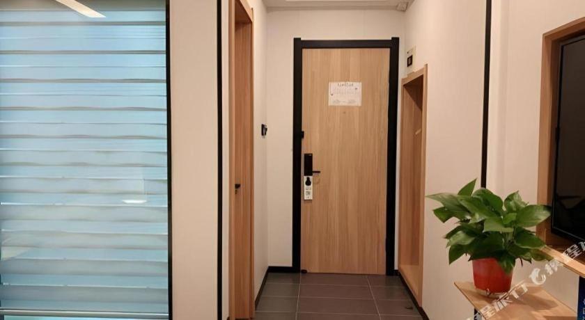 GreenTree Inn Beijing Fengtai District East Avenue Express Hotel 18/62