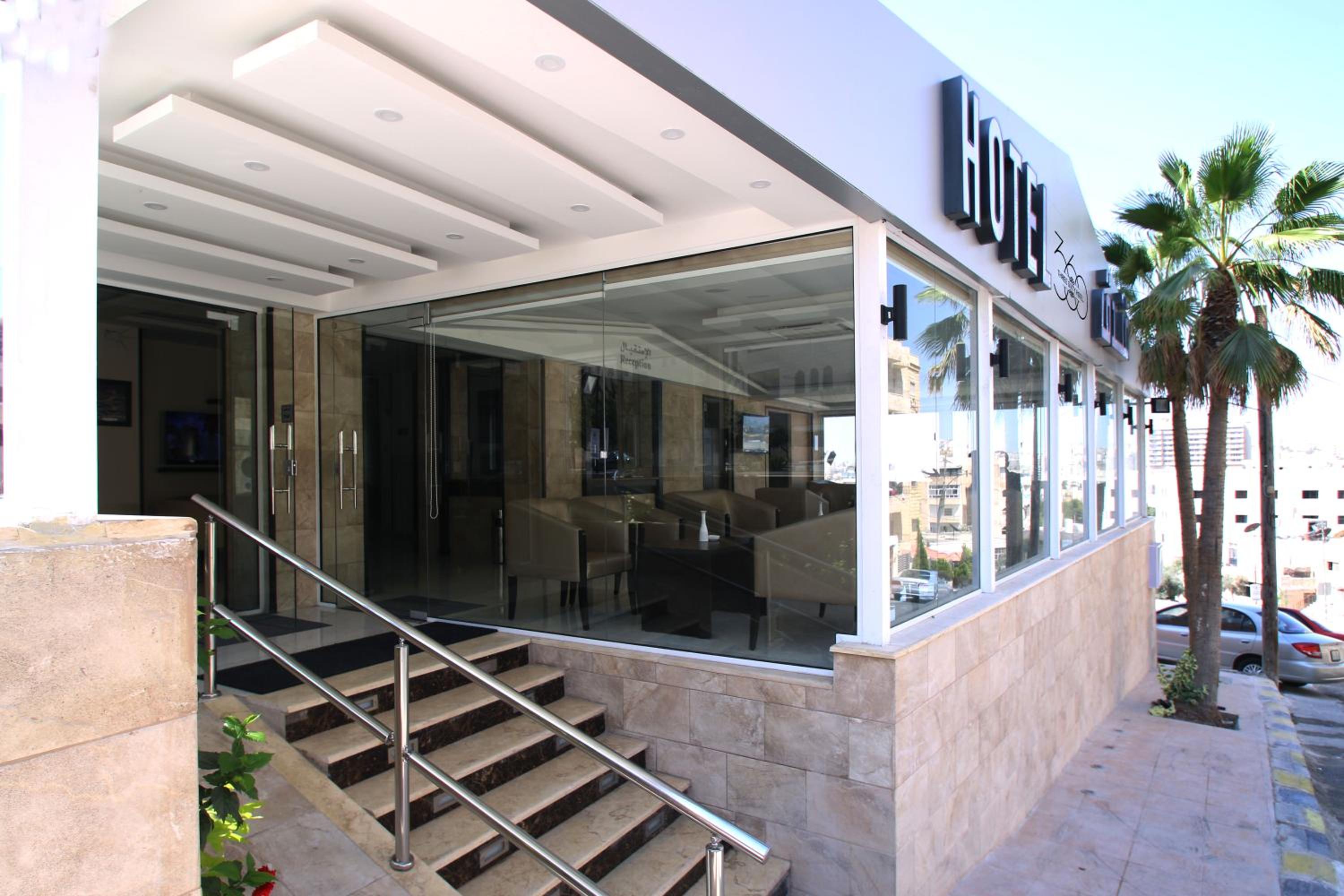 360 Hotel By FHM 49/51