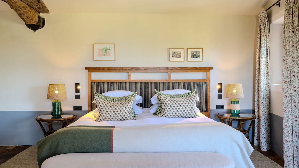 Hotel Crillon le Brave 4/50