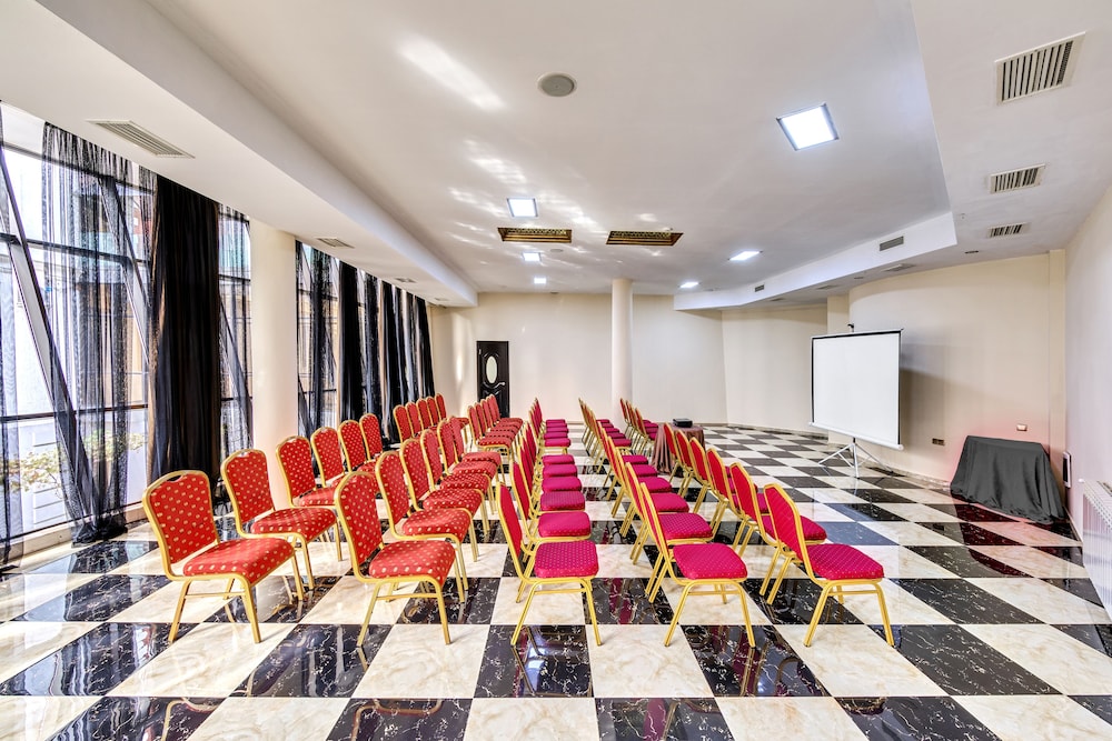 Cron Palace kosher Tbilisi Hotel 43/50
