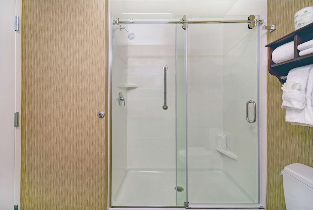 Hampton Inn and Suites Milwaukee Franklin 19/44