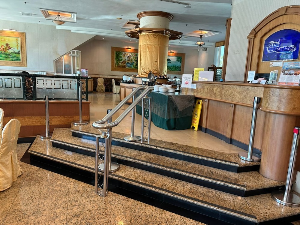 The Paramount Hotel 47/58