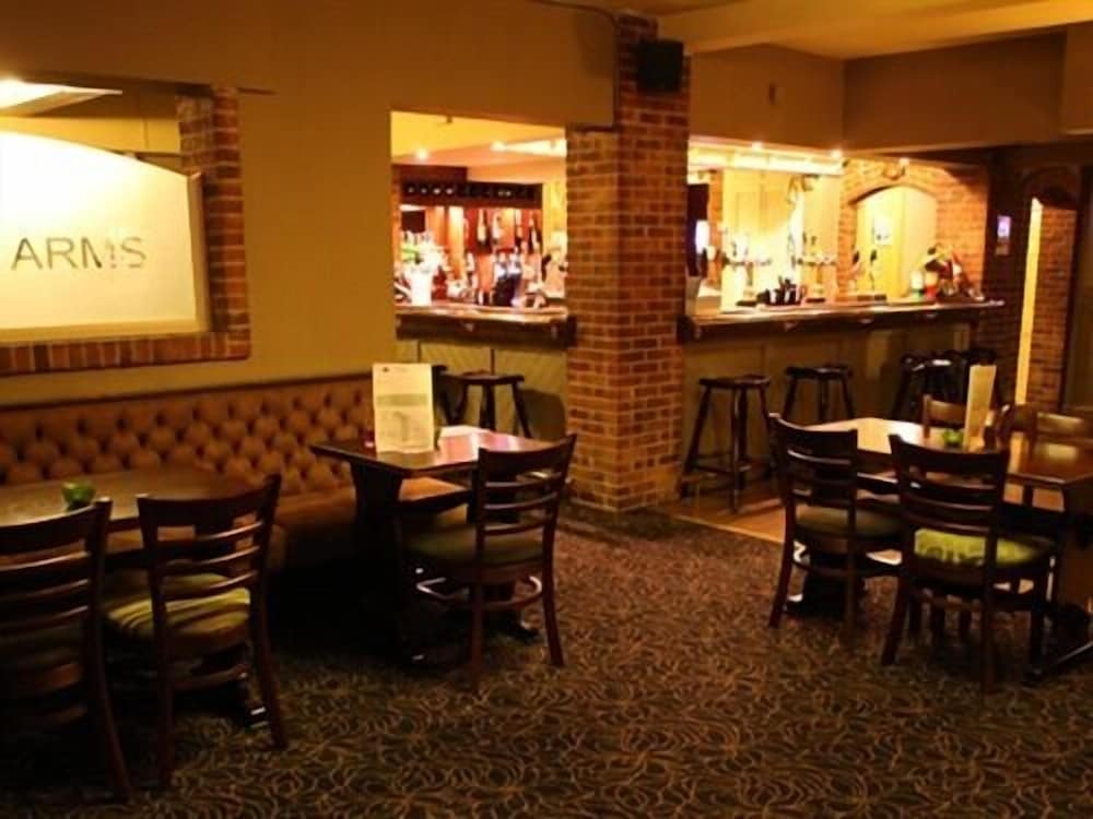 The Downe Arms 13/19