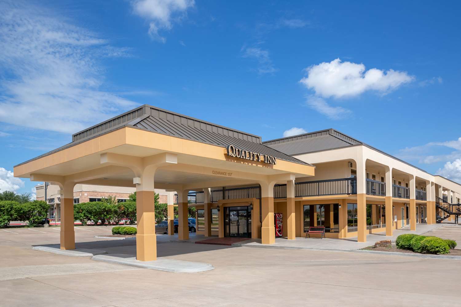 QUALITY INN AT ARLINGTON HIGHLANDS 2/44