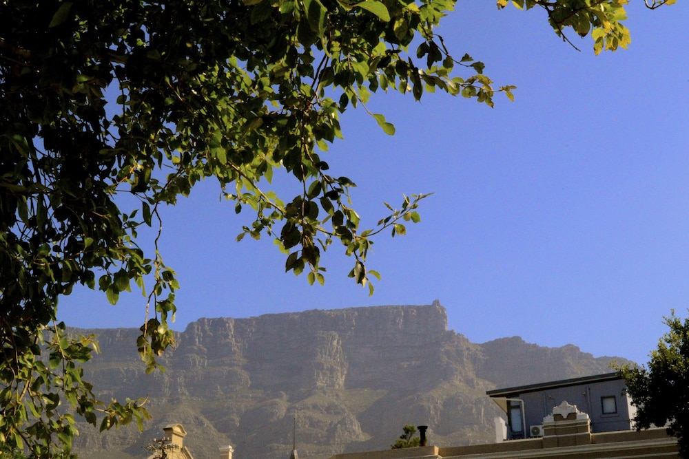 iKhaya Lodge & Conference Centre 21/23