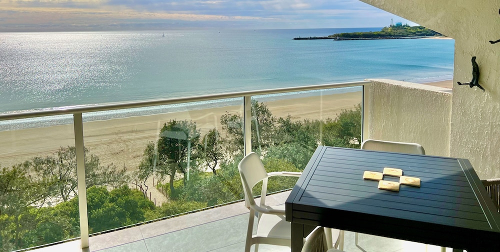 84 The Spit Holiday Apartments 67/81