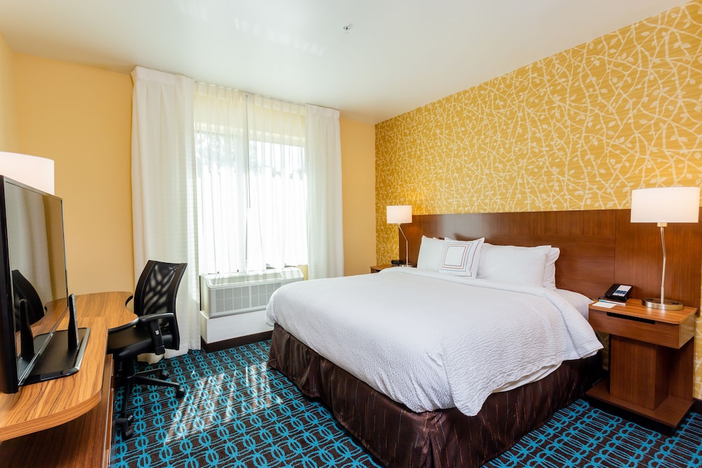 Fairfield Inn And Suites By Marriott Bay City 5/28