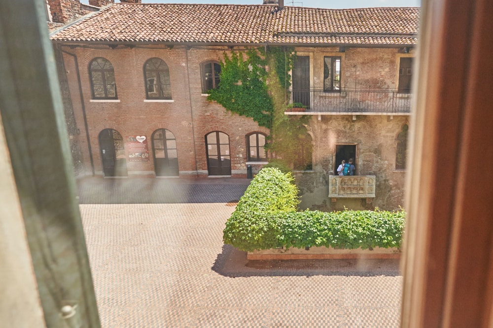 Le Suite Di Giulietta 37/44