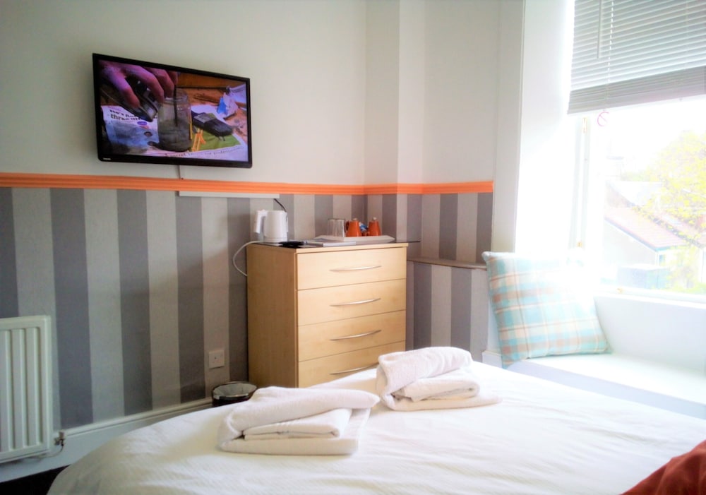 Valentine City Centre Guest House 7/50