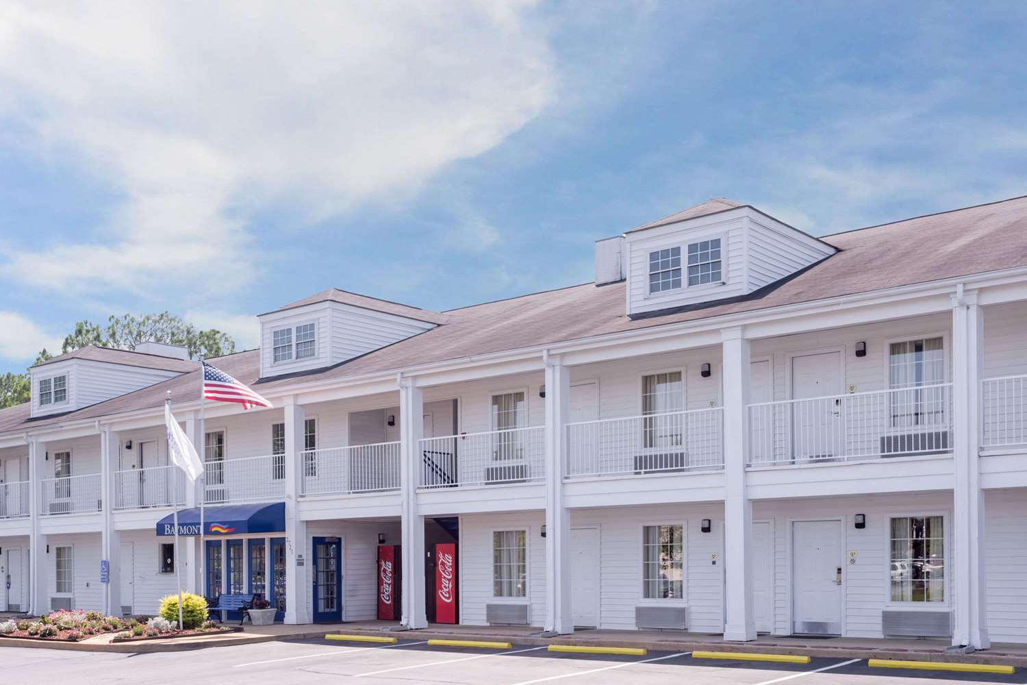 Baymont By Wyndham Albany At Albany Mall 2/22