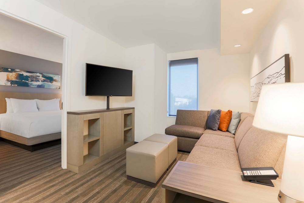 Hyatt House Davis 14/28