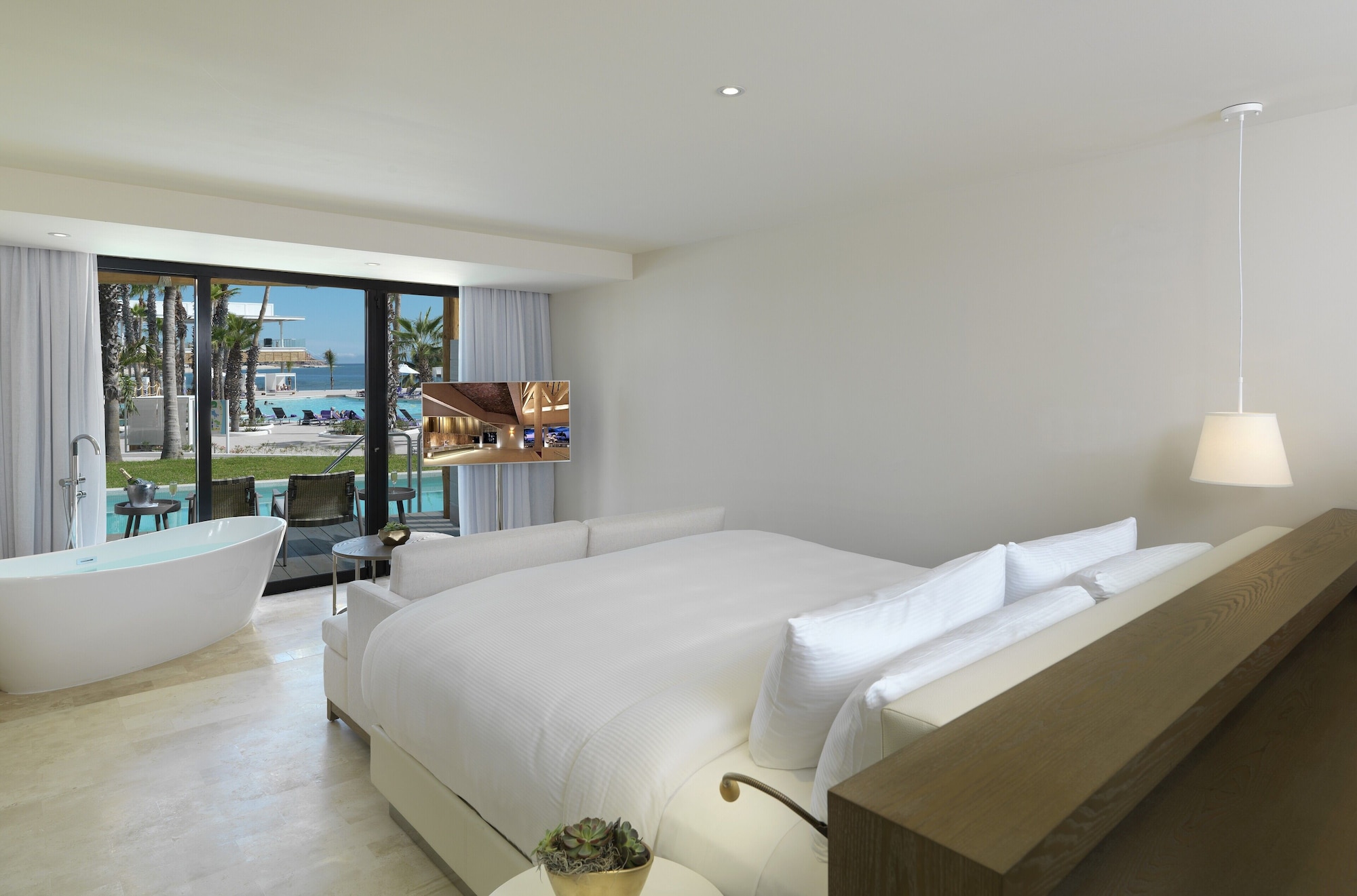 Reserve, Swim Up, Suite, Single Bed