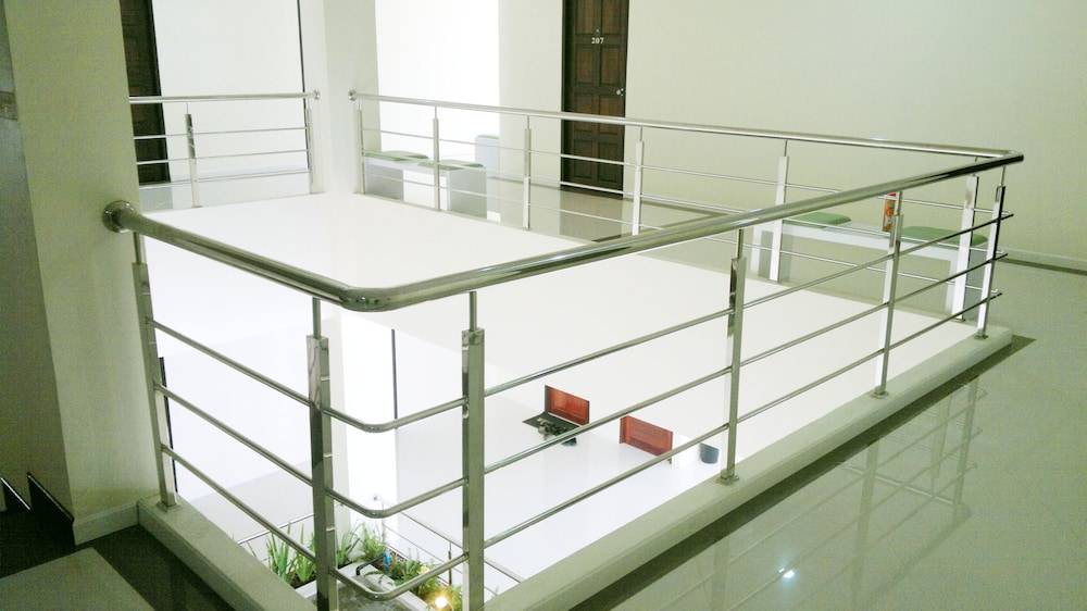 Rueanrimnam Hotel 26/47