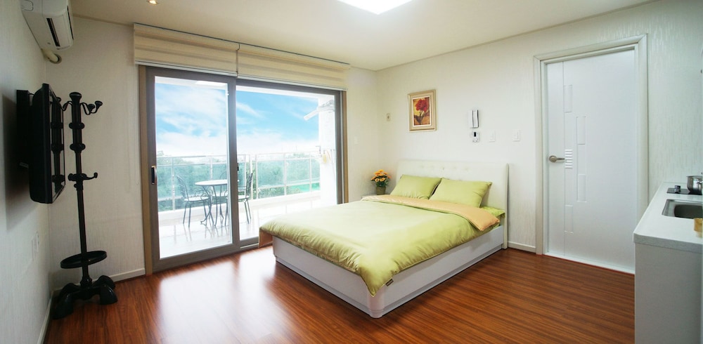 Jeju J Pension 13/37