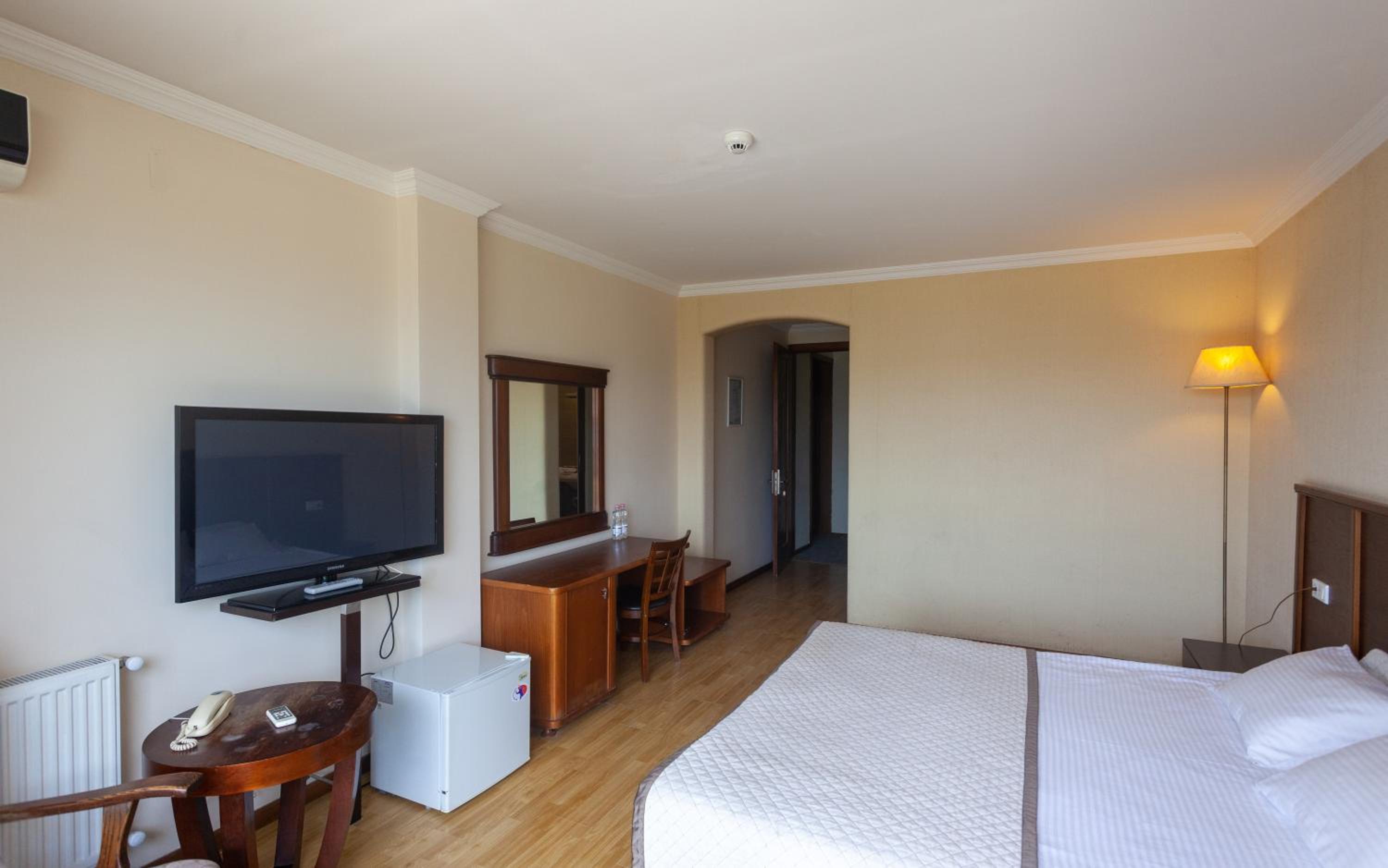 Standard Room: