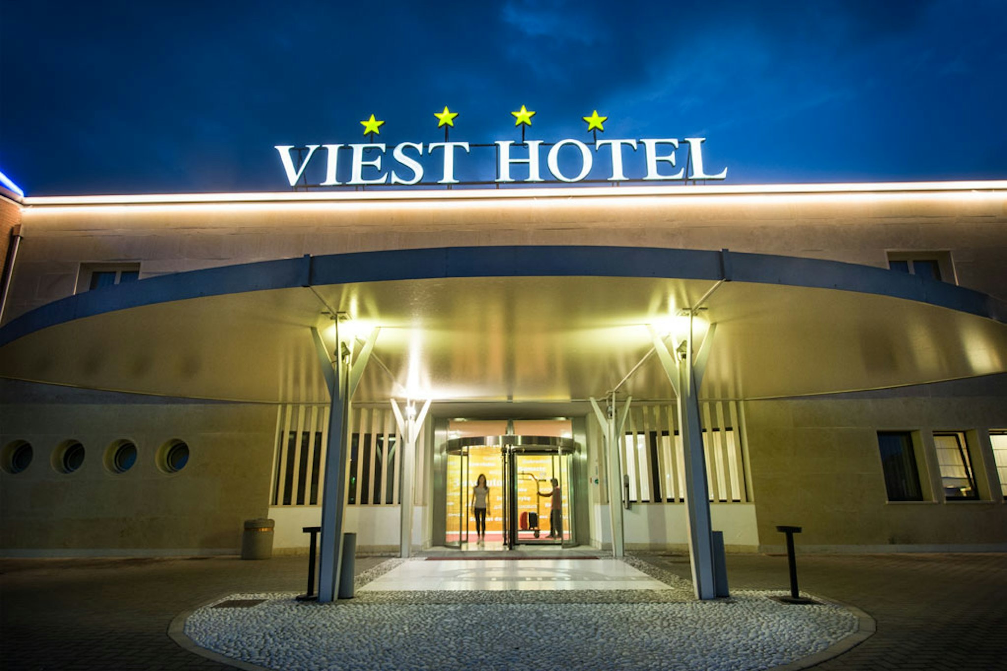 Hotel Viest 2/19
