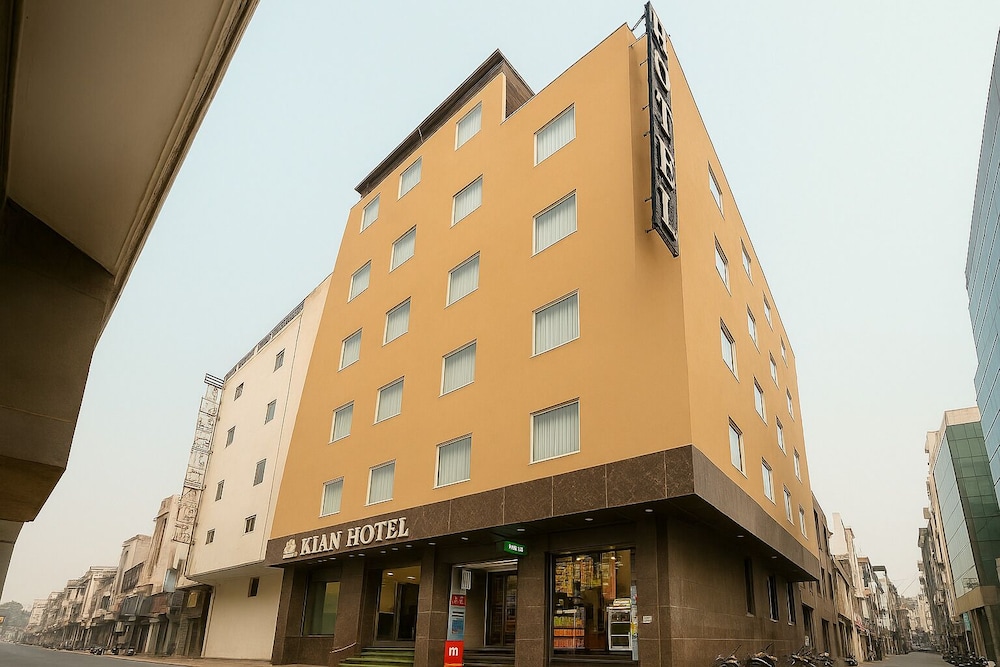Hotel Kian 1/44