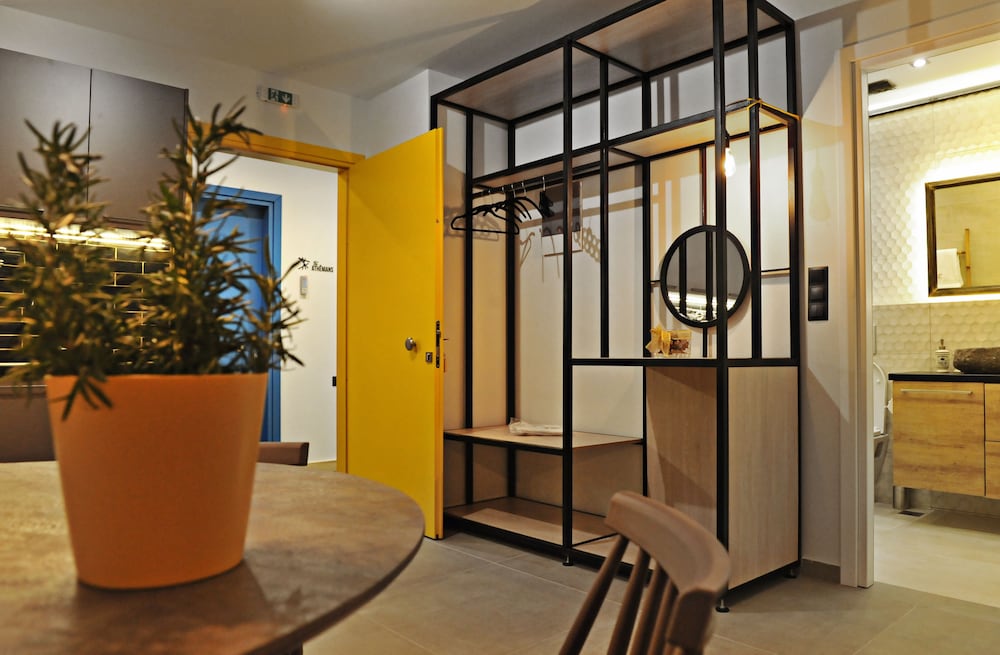 The Athenians Modern Apartments 7/50
