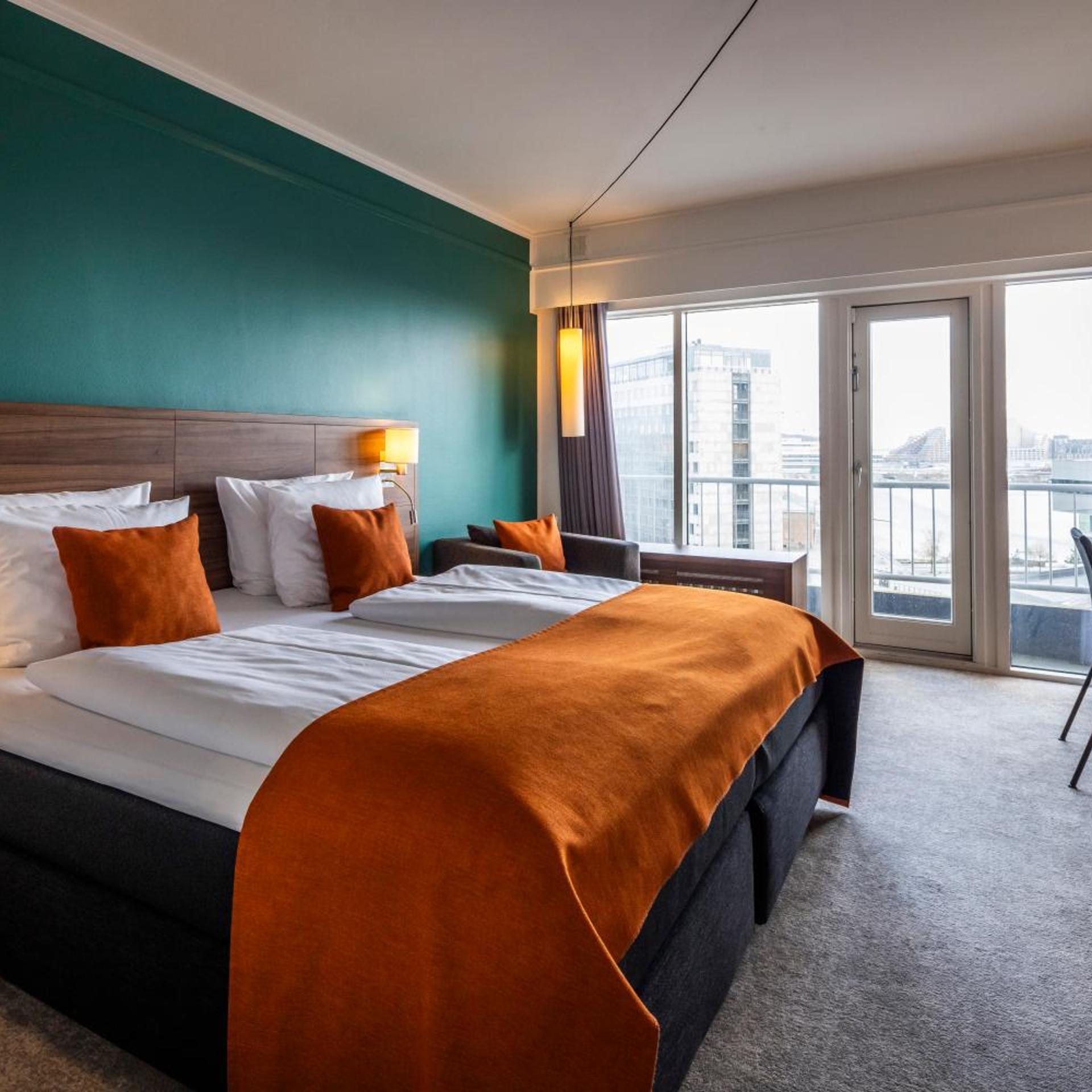City, Top Floor