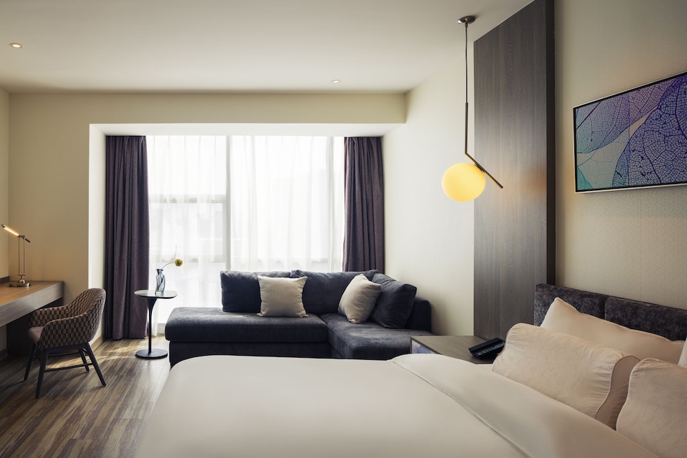 Mercure Shanghai Hongqiao South 20/96