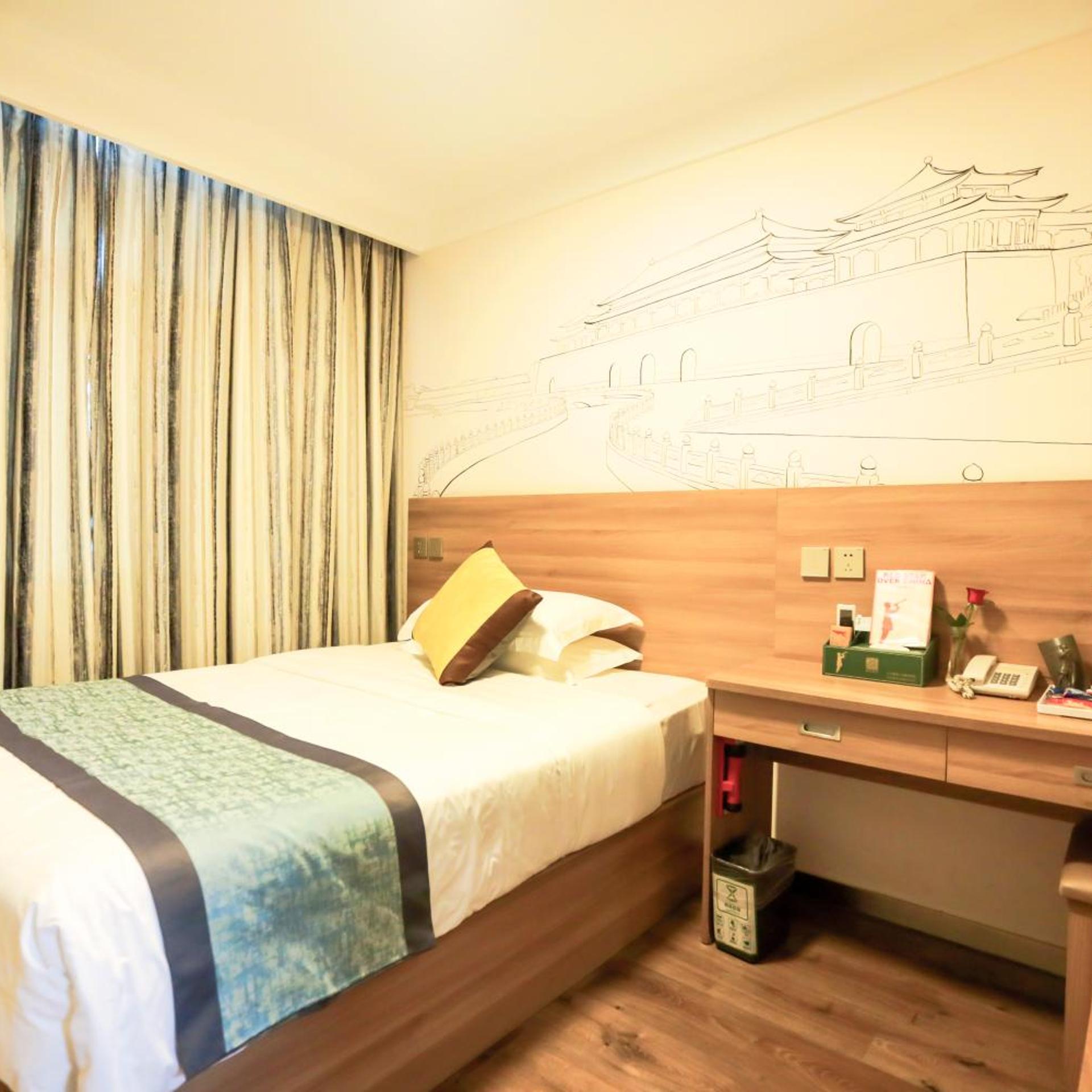 Basic, Double Bed, No Window