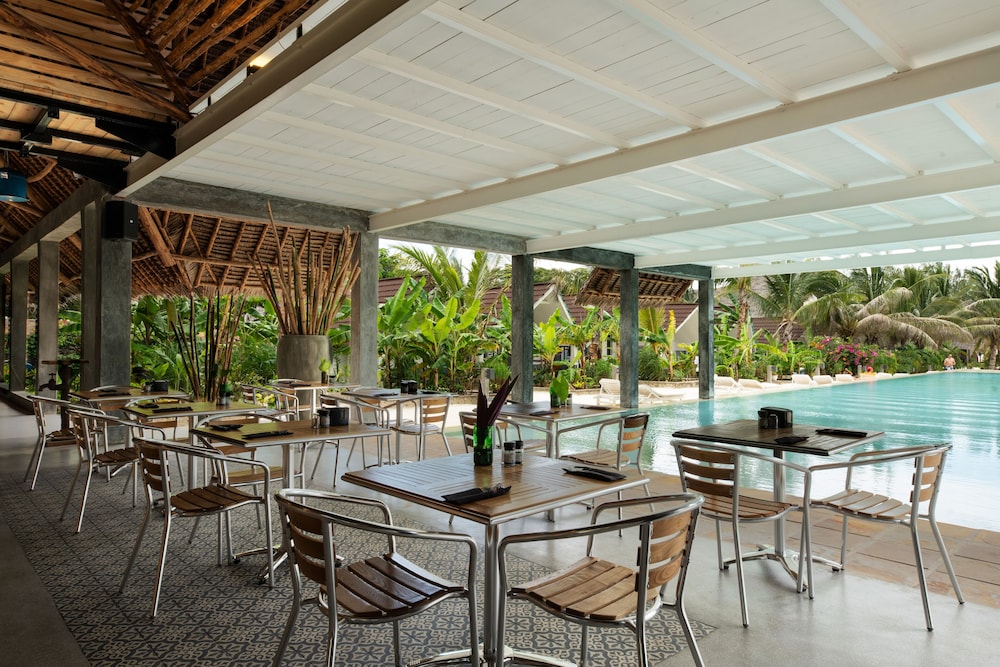 Fun Beach Resort 25/50