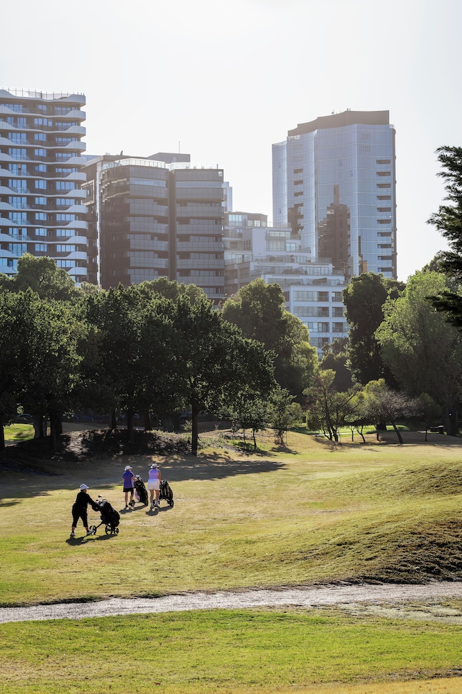 Tyrian Serviced Apartments Melbourne 40/48