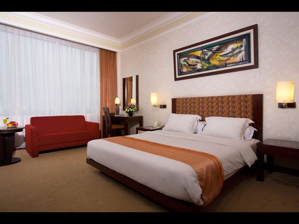 غرفة ديلوكس بسريرين منفصلين، Grand Wahid Hotel Salatiga 2/4