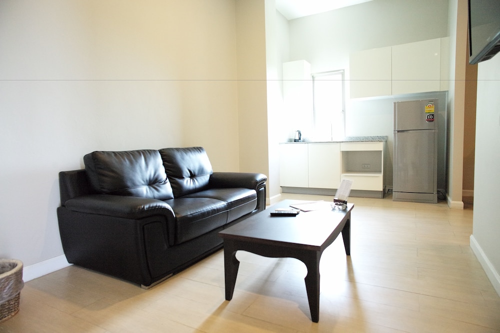 J. Park Hotel 42/62