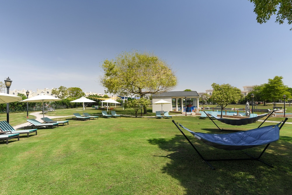 Al Aziziyah Boutique Hotel 66/69