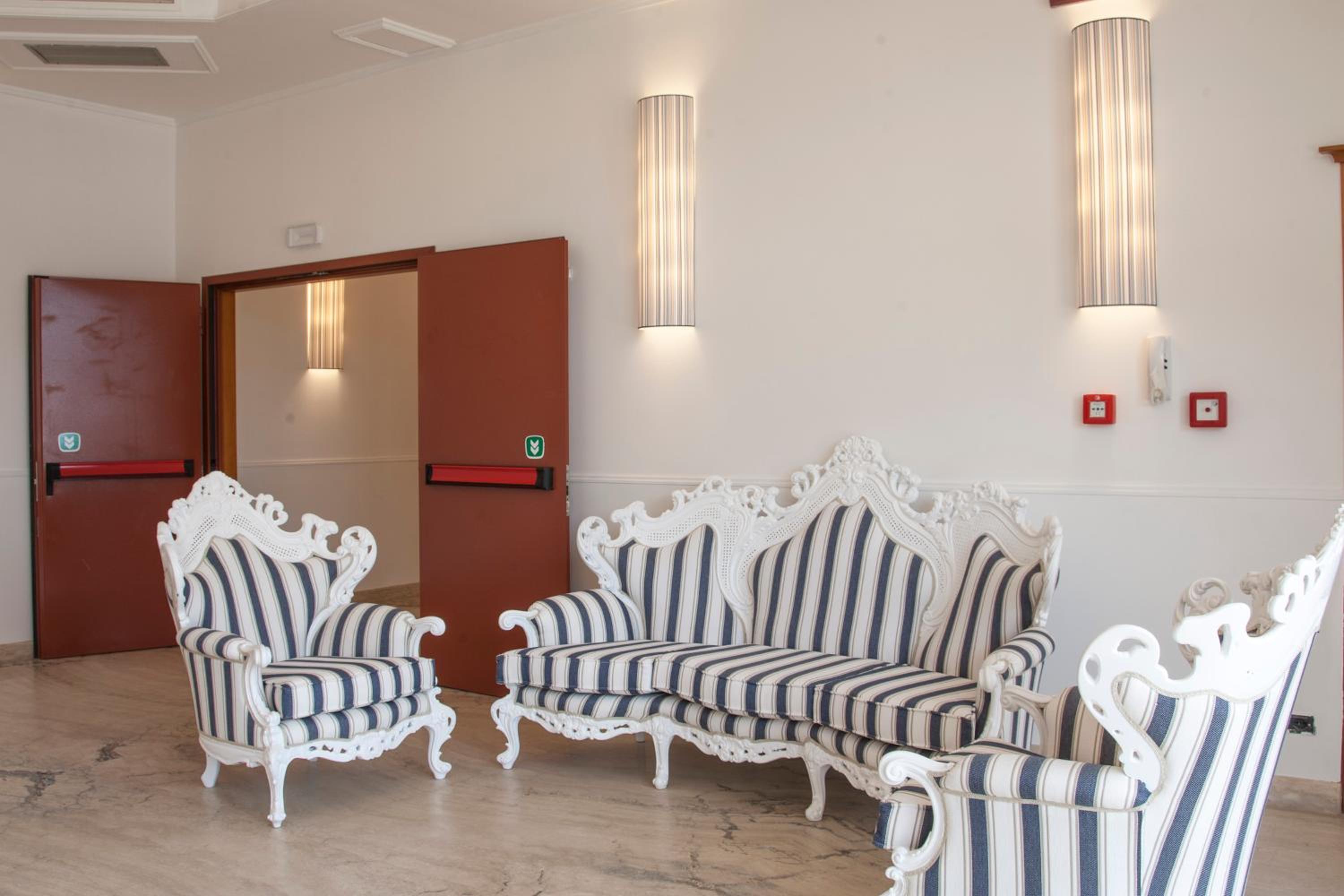 Hotel Centrale Sabaudia 27/38